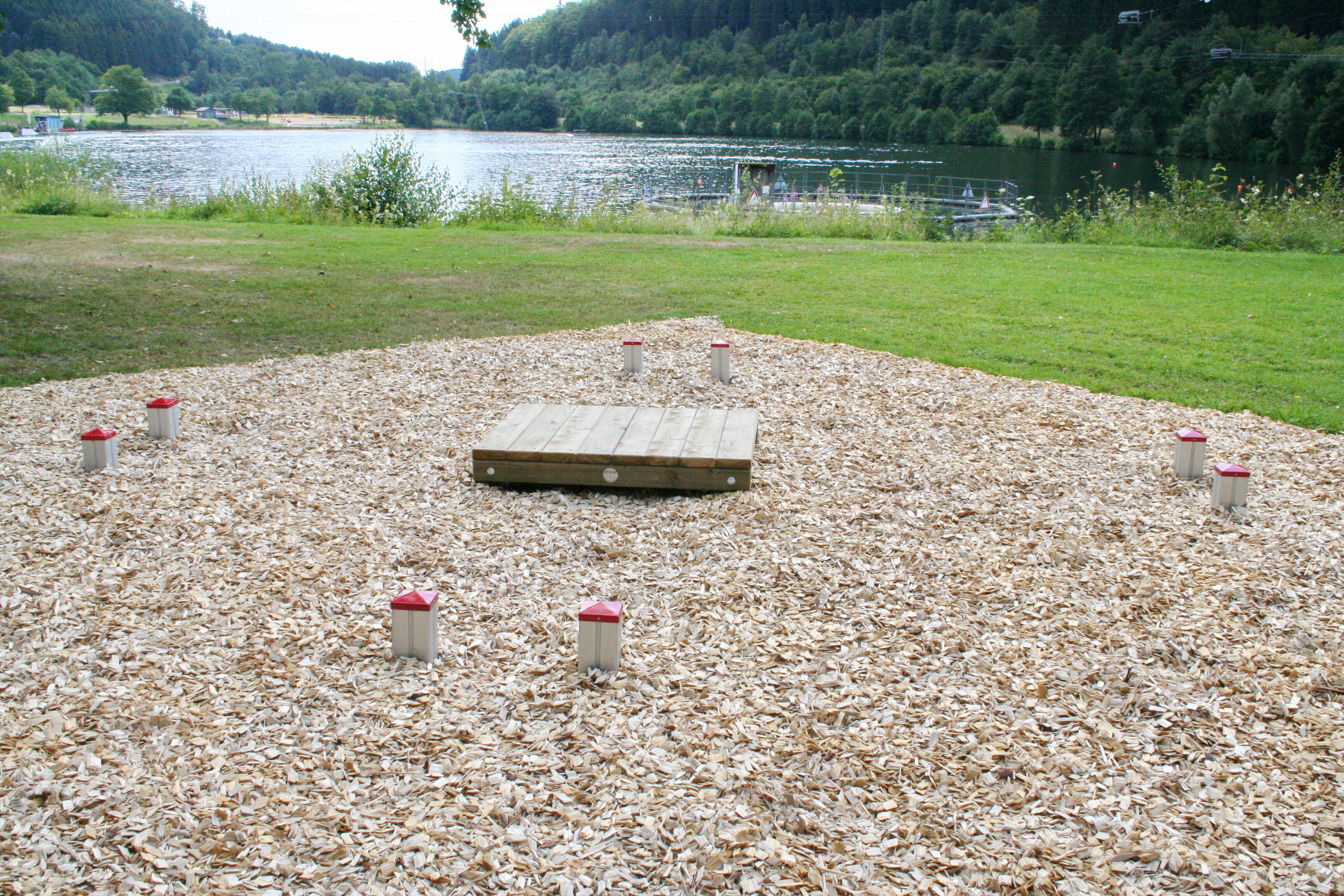 4 Pfosten im Quadrat