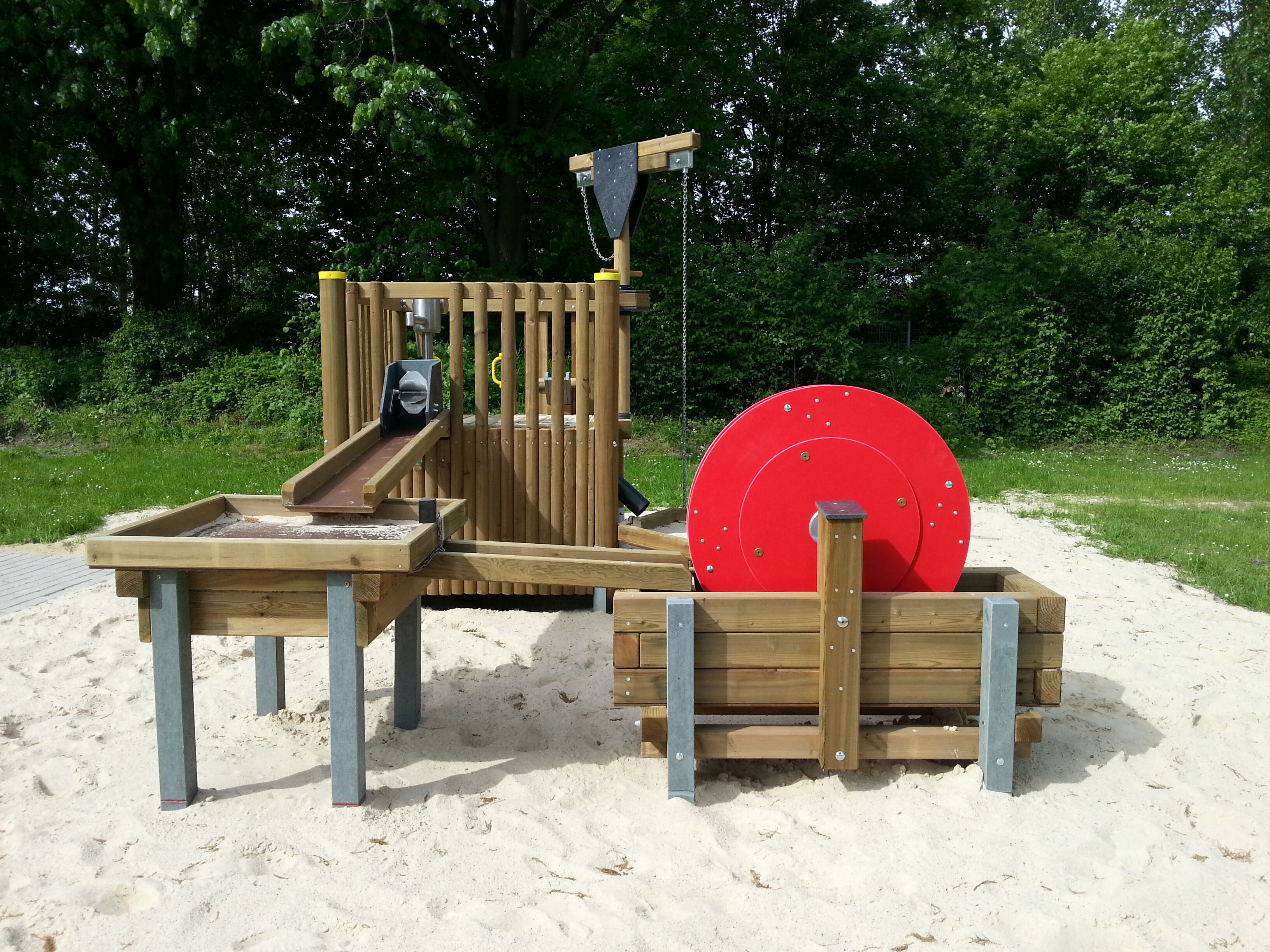 Wasserspielanlage Waldeck mit Wasserschöpfer