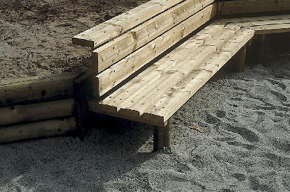 Reihenbank mit Rückenlehne