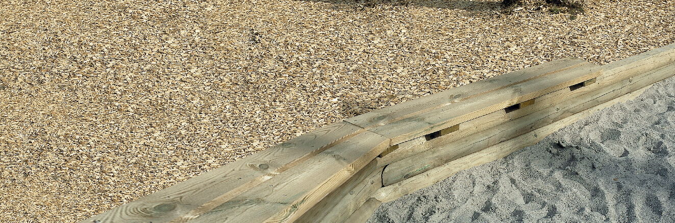 Sitzbohle für Sandeinfassung Douglasie